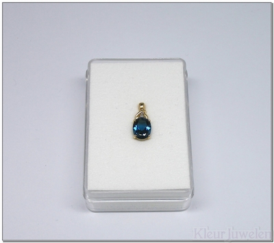 Geelgouden hanger met ovale blauwe topaas en diamant (14k)