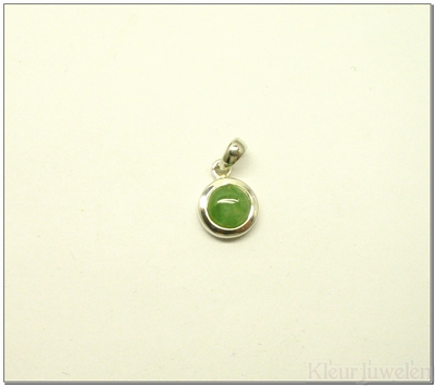 Zilveren hanger met ronde jade
