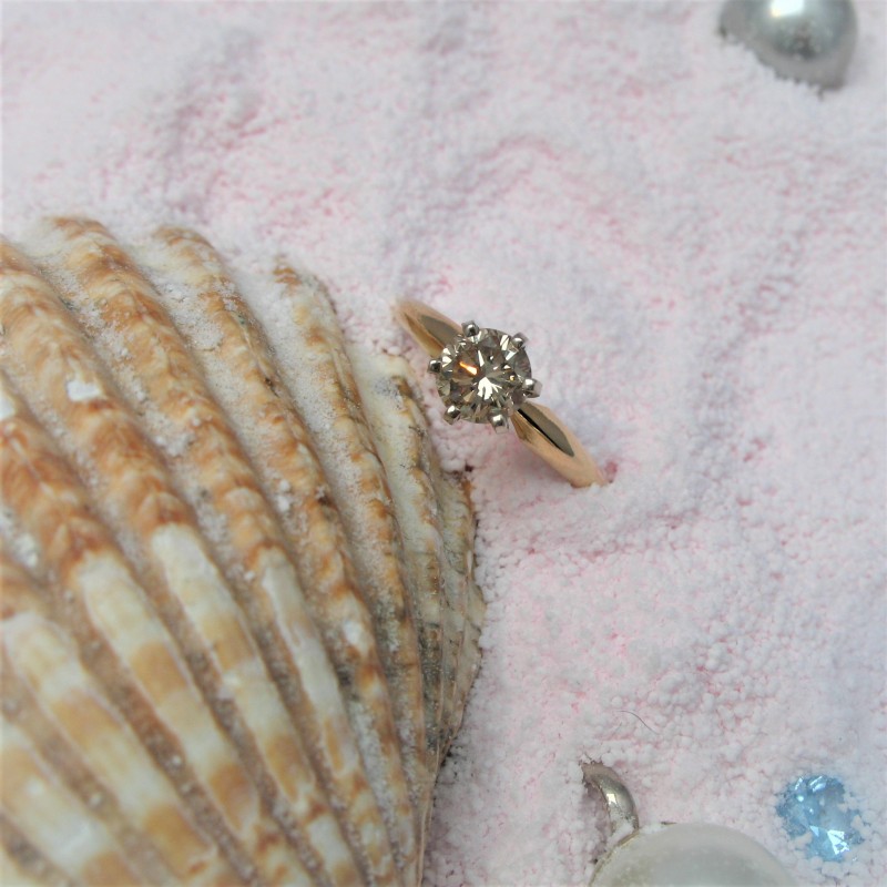 Geelgouden ring met diamant