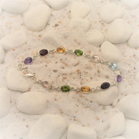 Zilveren multicolourarmband met 11 edelstenen