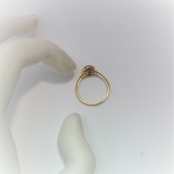 Geelgouden ring met ronde amethist