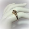 Geelgouden ring met grote peervormige, champagne kleur diamant